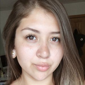 Meet your Posher, Kendra